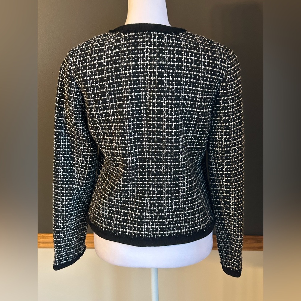 Ann Taylor Piped Tweed Jacket Blazer Size 2P Black White Long Sleeve Pockets Zip - Picture 6 of 9